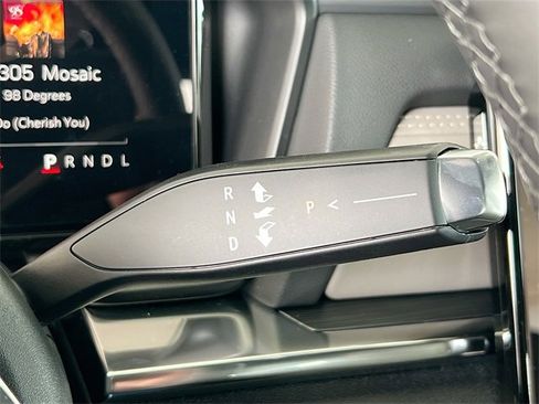 New 2026 GMC Terrain Elevation image 12