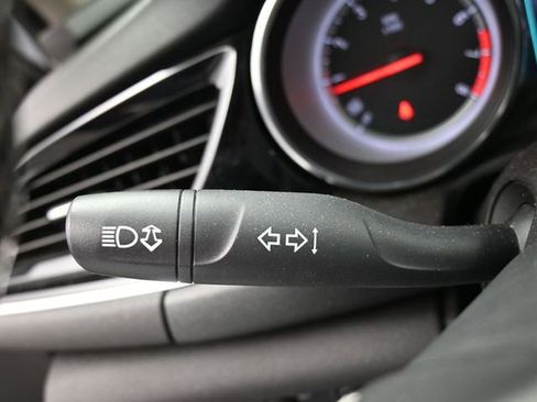 Used 2018 Buick Regal Essence w/ Driver Confidence Package #1 image 26