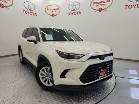 Certified 2024 Toyota Grand Highlander XLE image 1