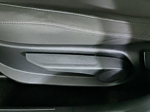 Used 2024 Hyundai Elantra Blue FWD image 13