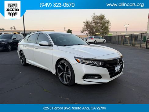 Used 2018 Honda Accord Sport image 3