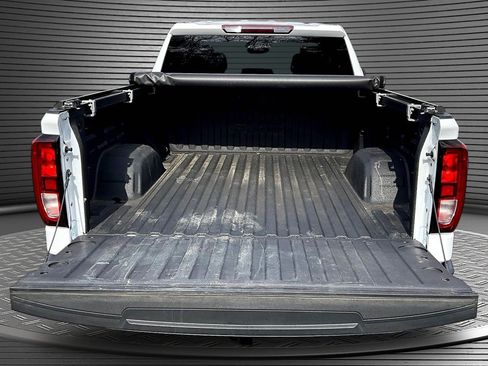 Used 2023 GMC Sierra 1500 Elevation image 7
