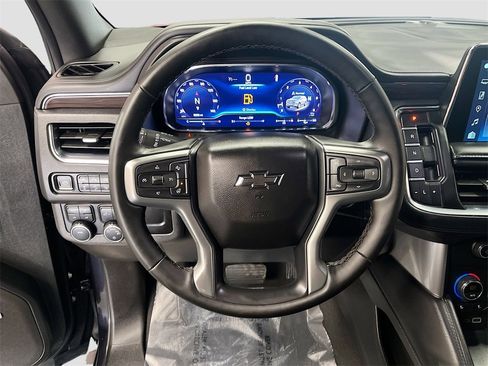 Used 2024 Chevrolet Tahoe Z71 w/ Luxury Package image 11