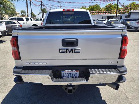Used 2015 GMC Sierra 2500 SLT w/ Duramax Plus Package AWD/4WD image 11