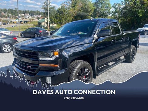 Used 2018 Chevrolet Silverado 1500 LT w/ All Star Edition image 4