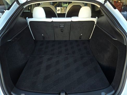 Used 2023 Tesla Model Y Long Range image 23