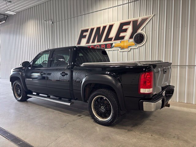 Used 2009 GMC Sierra 1500 SLT w/ All-Terrain Package AWD/4WD image 4