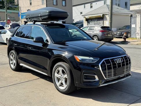 Used 2021 Audi Q5 2.0T Premium w/ Convenience Package AWD/4WD image 3