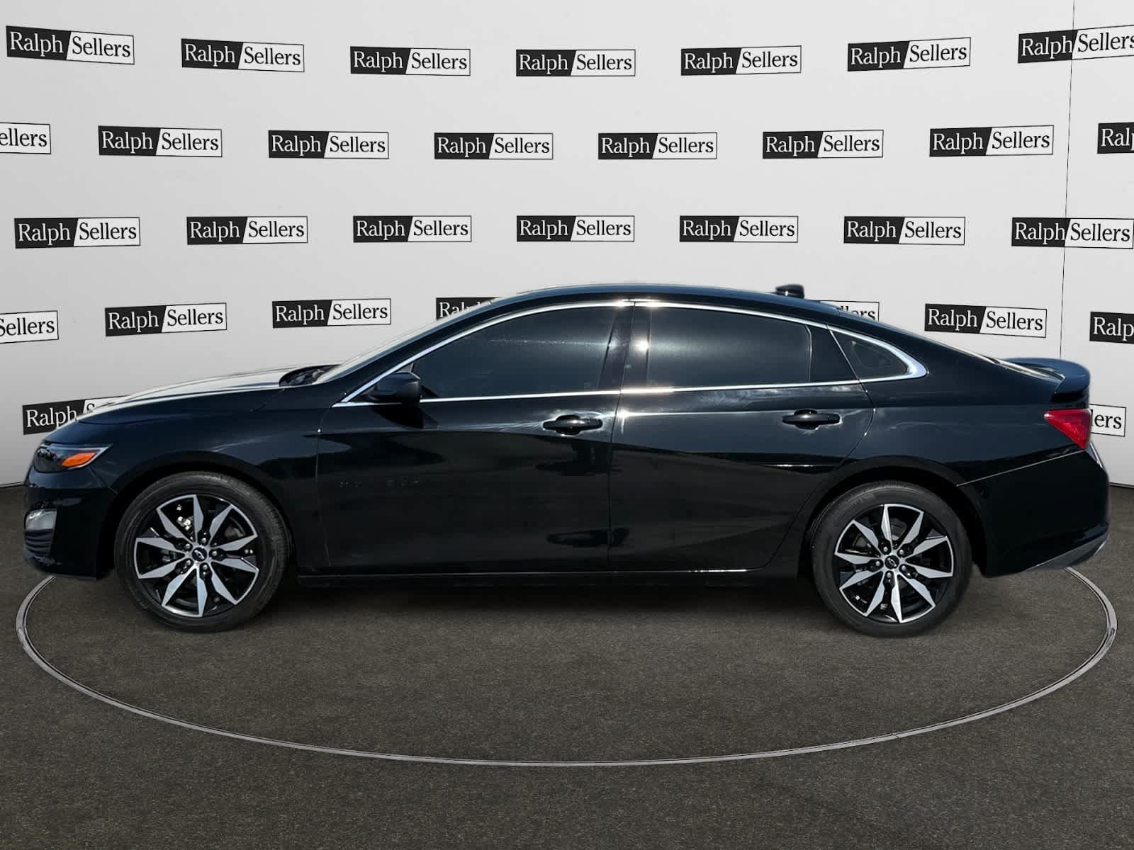 Used 2024 Chevrolet Malibu RS FWD image 3