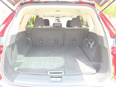 Certified 2023 Nissan Rogue SV FWD image 11