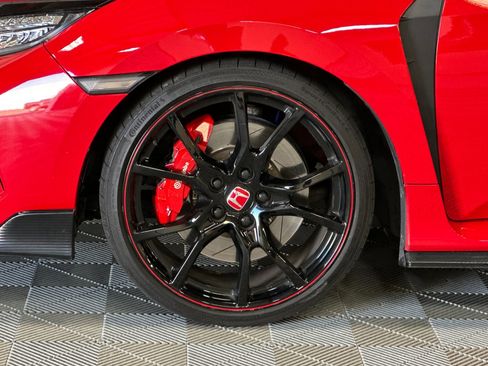 Used 2018 Honda Civic Type R image 42