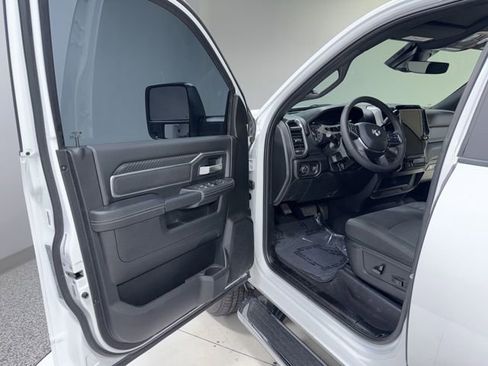 Used 2026 RAM 2500 Big Horn AWD/4WD image 9