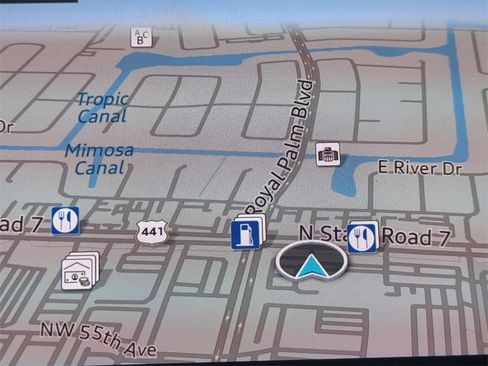 Used 2024 Audi A8 L 3.0T w/ Comfort Plus Package image 25