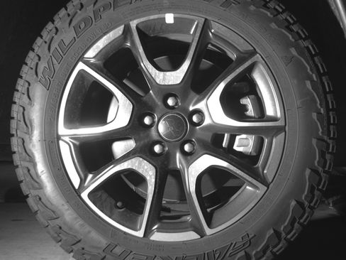 Used 2025 Jeep Compass Trailhawk AWD/4WD image 13