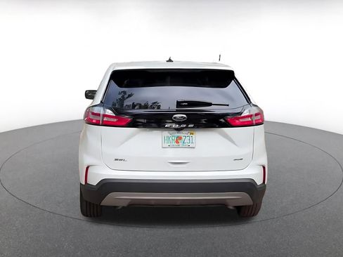 Used 2024 Ford Edge SEL image 12