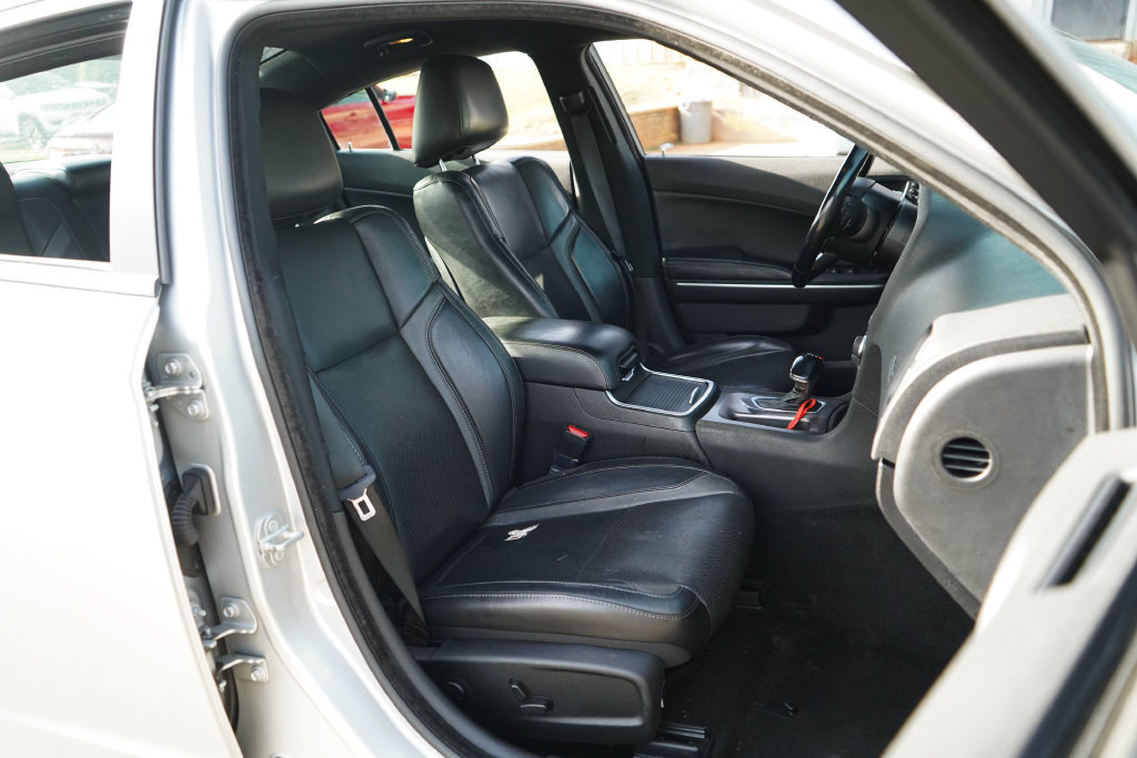 Used 2021 Dodge Charger SXT w/ Leather Interior Group RWD image 13