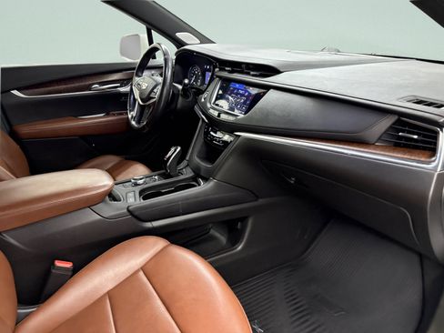 Used 2020 Cadillac XT5 Premium Luxury AWD/4WD image 23