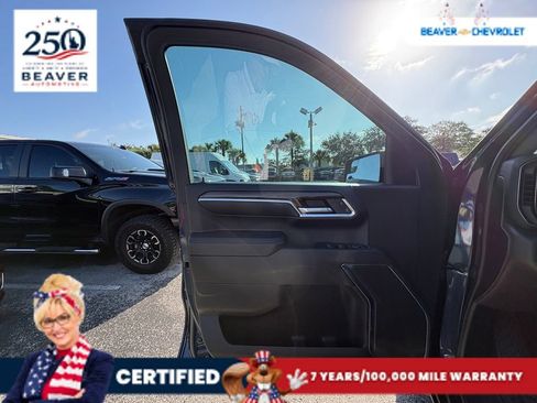 Used 2023 Chevrolet Silverado 1500 LT AWD/4WD image 28