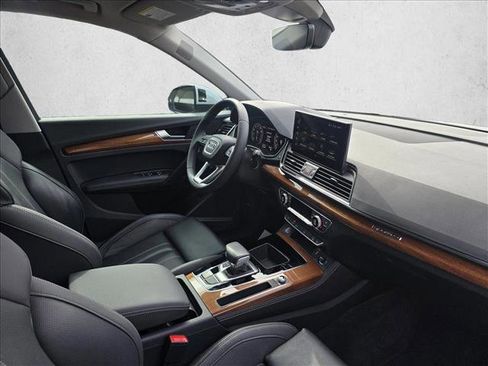 Certified 2023 Audi Q5 2.0T Premium Plus w/ Premium Plus Package AWD/4WD image 11
