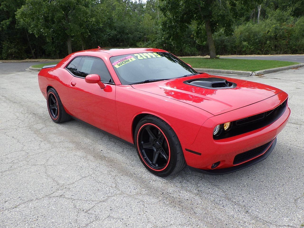 Used 2016 Dodge Challenger R/T RWD image 5
