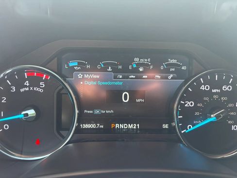 Used 2018 Ford F250 Platinum w/ Platinum Ultimate Package AWD/4WD image 20