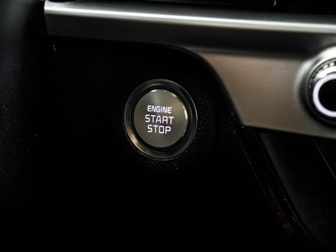 Used 2024 Kia Telluride S w/ S Sunroof Package FWD image 32