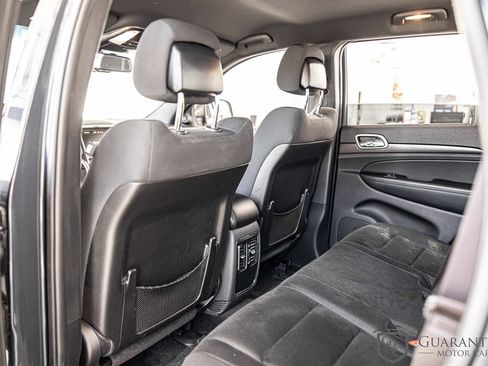 Used 2015 Jeep Grand Cherokee Laredo w/ Quick Order Package 23E AWD/4WD image 27