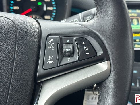 Used 2015 Chevrolet Malibu LT image 25