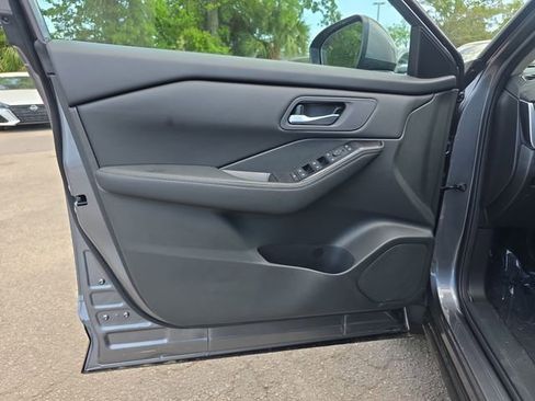 New 2026 Nissan Rogue SV FWD image 17