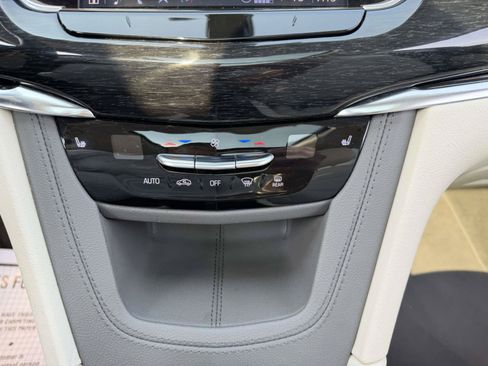 Certified 2022 Cadillac XT6 Premium Luxury w/ Technology Package AWD/4WD image 24