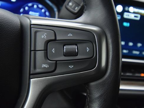 Used 2022 Chevrolet Silverado 1500 LT AWD/4WD image 36