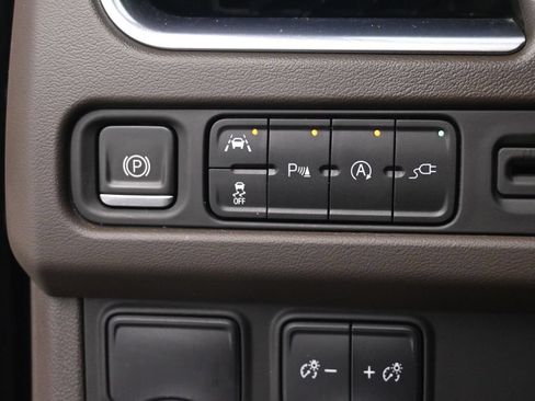 Used 2021 GMC Yukon SLT RWD image 37