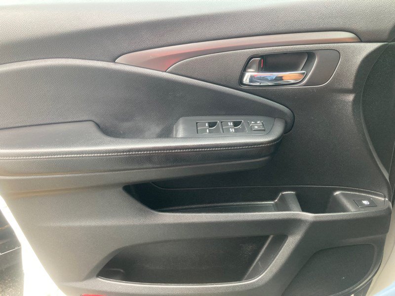 Used 2021 Honda Pilot EX image 15