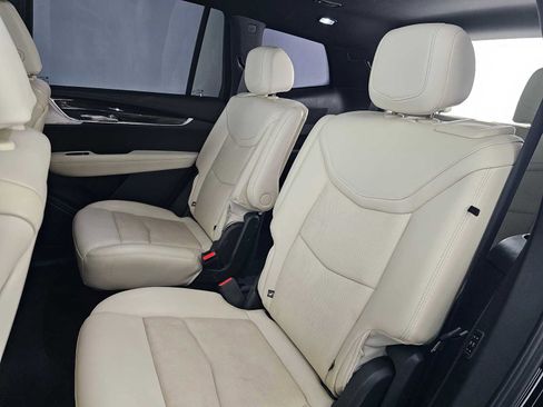Used 2023 Cadillac XT6 Sport image 19