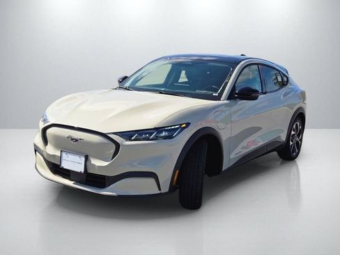 New 2026 Ford Mustang Mach-E Select RWD image 8