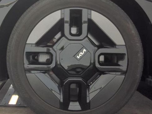Used 2024 Kia EV9 GT-Line AWD/4WD image 9