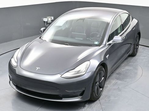 Used 2018 Tesla Model 3 Long Range image 47