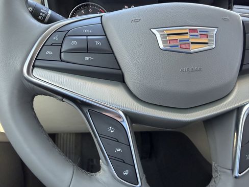 Certified 2024 Cadillac XT5 Premium Luxury image 30