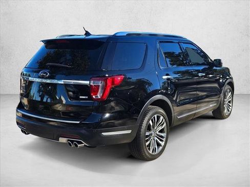 Used 2018 Ford Explorer Platinum image 5