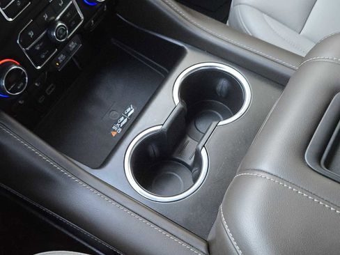 Certified 2023 Chevrolet Tahoe Z71 w/ Luxury Package image 21