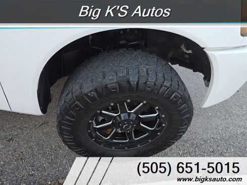 Used 2012 Nissan Titan SV w/ SV Value Truck Pkg image 11