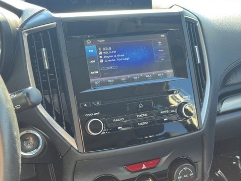 Used 2021 Subaru Forester Premium image 17