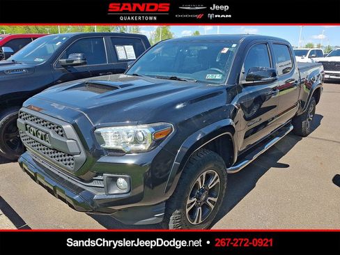 Used 2016 Toyota Tacoma TRD Sport w/ Towing Package AWD/4WD image 1