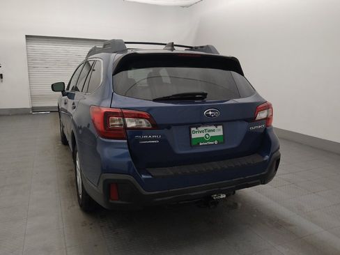 Used 2019 Subaru Outback 2.5i Premium image 6