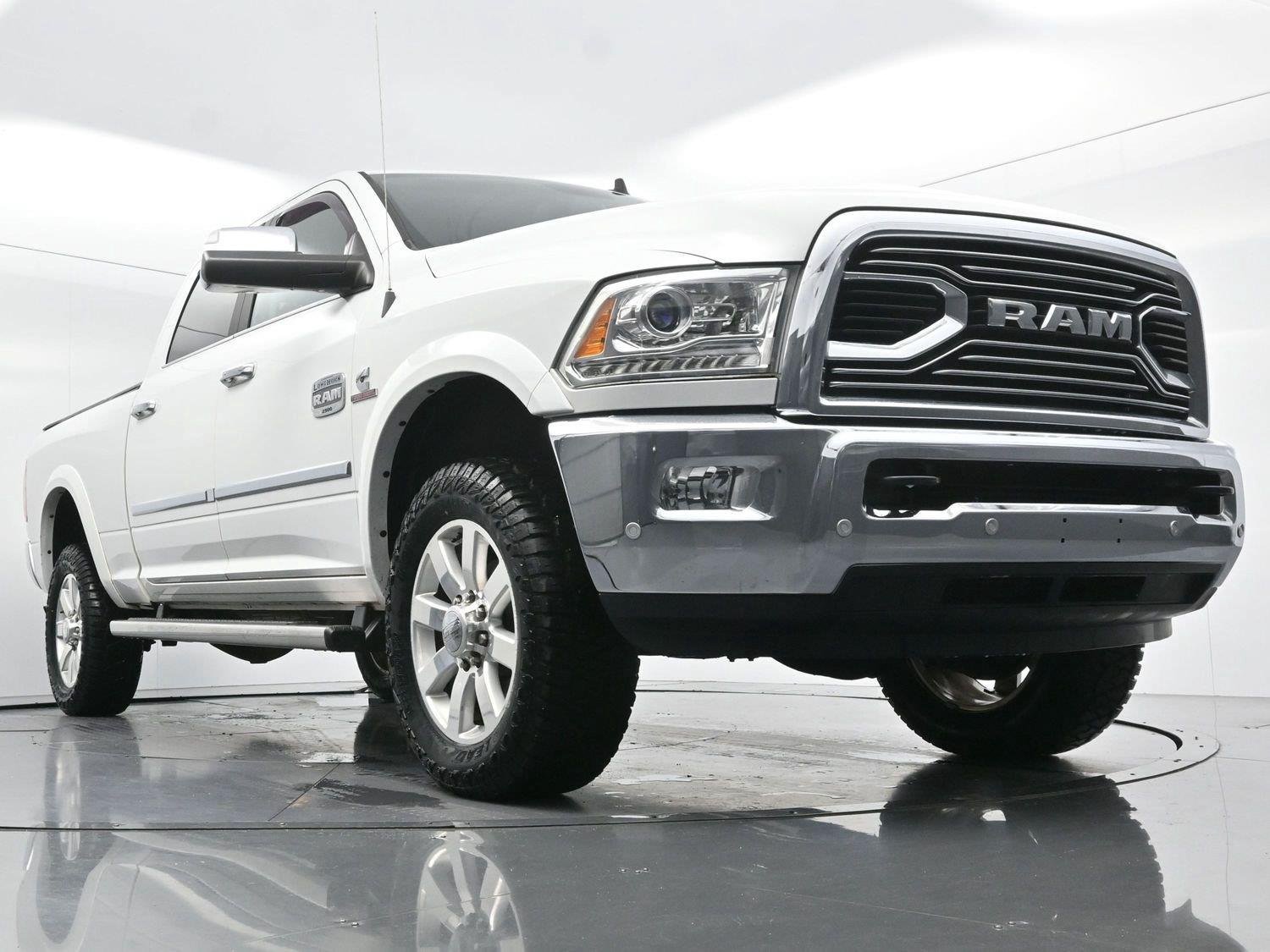 Used 2018 RAM 2500 Longhorn w/ Convenience Group AWD/4WD image 47