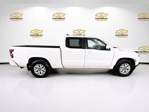 Used 2022 Nissan Frontier SV w/ Technology Package image 8