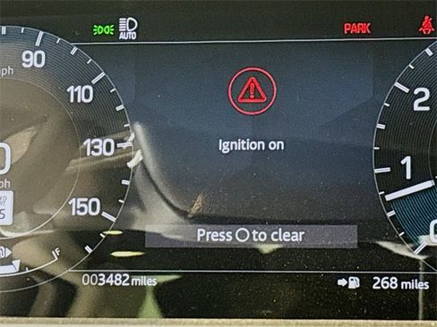 Used 2024 Land Rover Discovery S image 13