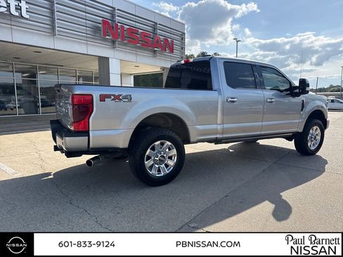 Used 2021 Ford F250 Platinum w/ FX4 Off-Road Package AWD/4WD image 12