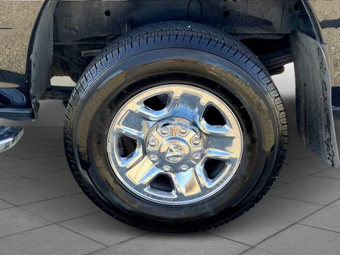 Used 2021 RAM 3500 Tradesman image 9