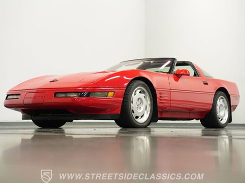 Used 1991 Chevrolet Corvette ZR-1 image 20